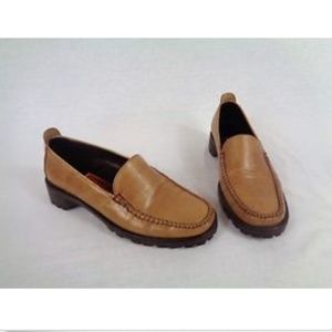Cole Haan Country Tanish Loafers Heels Moc Toe